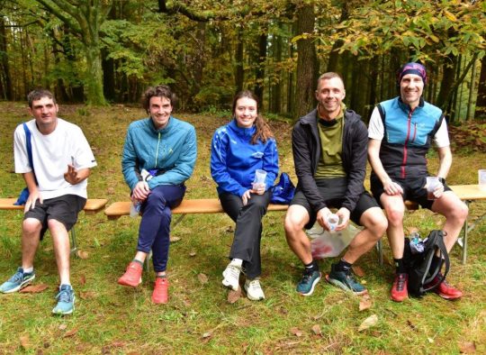 Im Laufschritt den Berg hinauf (1)