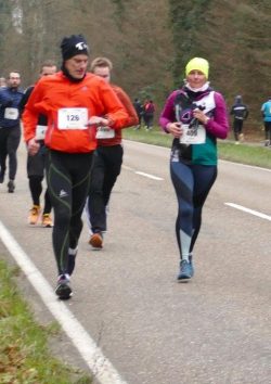 Über tausend Läufer strömen nach Rheinzabern (2)